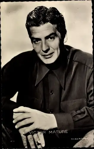 Ak Schauspieler Victor Mature, Portrait, Les Carbones Korès Carboplane