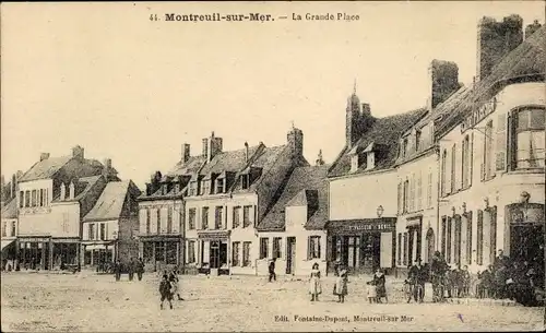 Ak Montreuil sur Mer Pas de Calais, La Grande Place