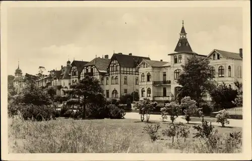 Ak Ostseebad Zinnowitz auf Usedom, Häuser an der Strandpromenade
