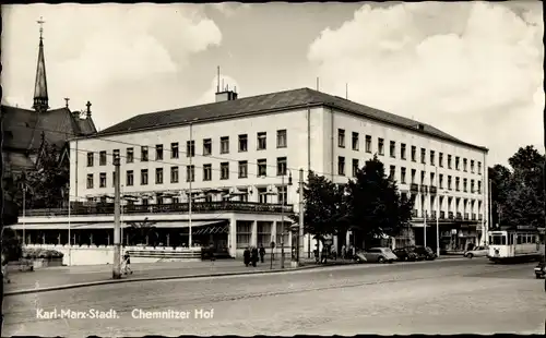 Ak Karl Marx Stadt Chemnitz in Sachsen, Chemnitzer Hof, Außenansicht, Straßenbahn