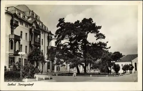 Ak Ostseebad Heringsdorf auf Usedom, Straßenpartie, Hotel