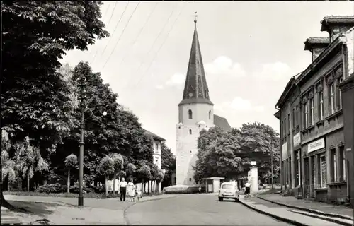 Ak Hohenmölsen im Burgenlandkreis, Altmarkt, Auto, Blick zur Kirche