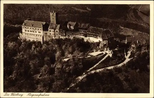 Ak Lutherstadt Eisenach in Thüringen, Wartburg, Fliegeraufnahme