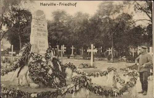 Ak Harville Meuse, Friedhof, Kriegerdenkmal, Soldatengräber