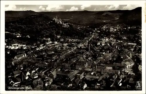 Ak Wernigerode im Harz, Fliegeraufnahme, Schloss