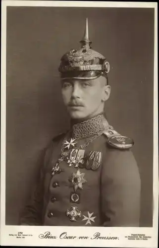 Ak Prinz Oskar von Preußen, Portrait in Uniform, Pickelhaube