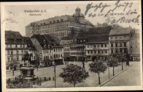 Ak Weißenfels im Burgenlandkreis, Marktplatz, Reiterstandbild