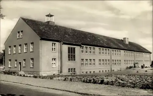 Ak Muldenstein an der Mulde Sachsen Anhalt, Polytechnische Oberschule