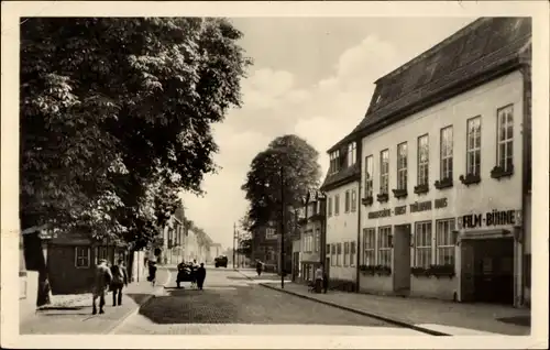 Ak Bad Langensalza in Thüringen, Thälmann-Haus, Film-Bühne, Straßenpartie