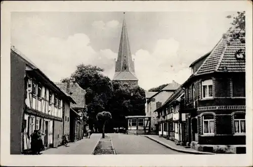 Ak Neustadt in Thüringen, Straßenpartie, Kirchturm