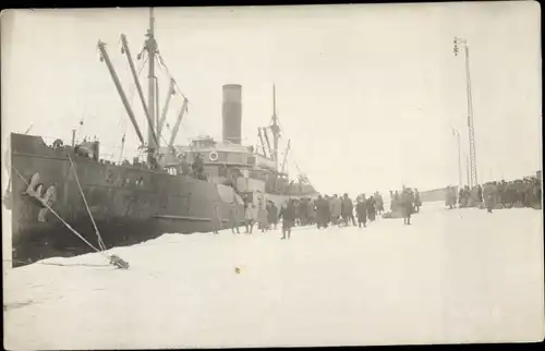Foto Ak Riga Lettland, Prisen-, Embargo- und Beuteschiffe, S 38