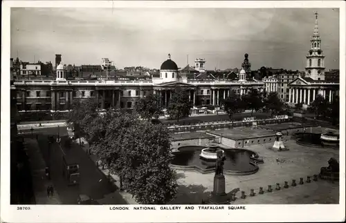 Ak London City England, National Gallery and Trafalgar Square