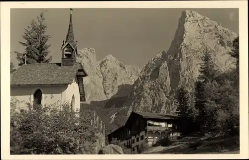 Foto Ak Hinterbärenbad in Tirol, Teilansicht vom Ort, Kapelle