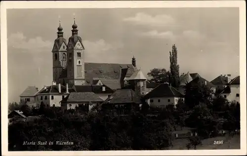 Ak Maria Saal in Kärnten, Blick auf den Ort mit Schloss