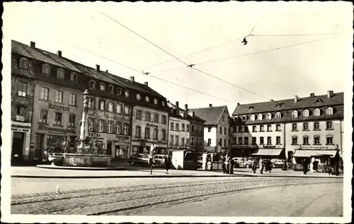 Ak St. Johann Saarbrücken im Saarland, St. Johanner Markt, Brunnen, Geschäfte