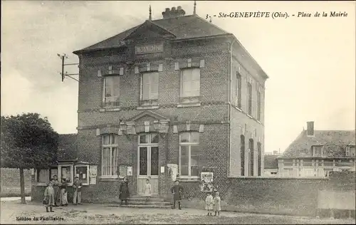 Ak Sainte Geneviève Oise, Place de la Mairie