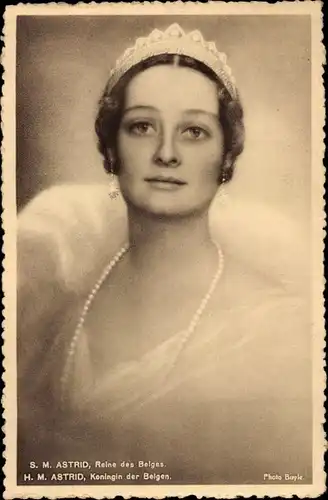 Ak Königin Astrid von Belgien, Portrait