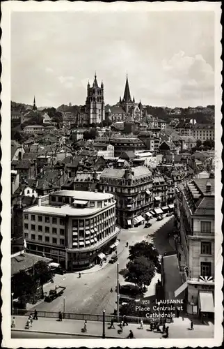 Ak Lausanne Kanton Waadt, Place Centrale et Cathédrale