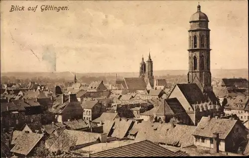 Ak Göttingen in Niedersachsen, Blick über die Dächer der Stadt, Kirchtürme