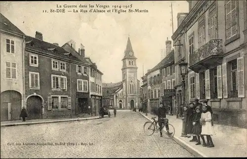 Ak Saint Dié des Vosges, La Rue d'Alsace et l'Eglise Saint Martin