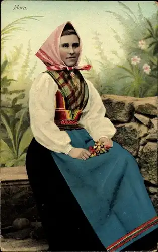 Ak Mora Schweden, Frau in Volkstracht