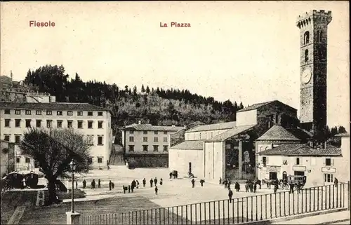 Ak Fiesole Toscana, La Piazza