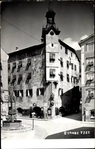 Ak Schwaz in Tirol, Straßenansicht Eckgebäude