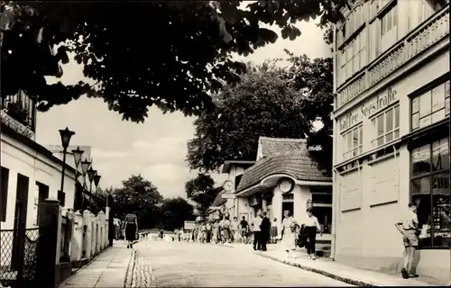 Ak Ostseebad Ahlbeck Heringsdorf Usedom, Blick in die Seestraße, Café, Passanten