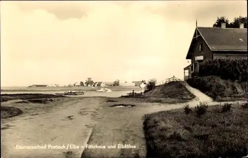 Ak Pretzsch an der Elbe Bad Schmiedeberg, Fährhaus und Elbfähre