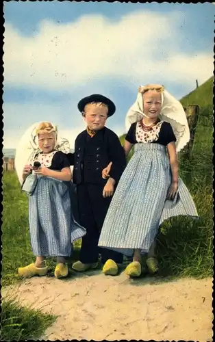 Ak Zeeland Niederlande, Kinder in niederländischen Trachten