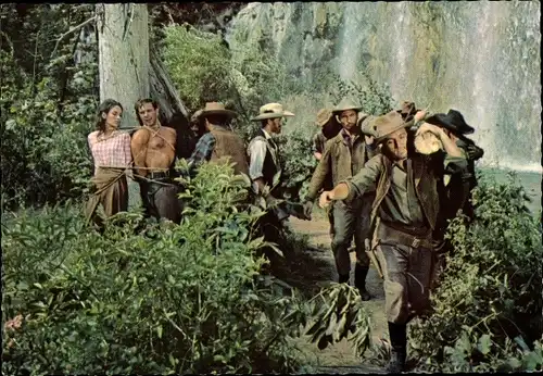 Ak Schauspieler Götz George und Karin Dor, Filmszene aus Der Schatz im Silbersee, Fred und Ellen