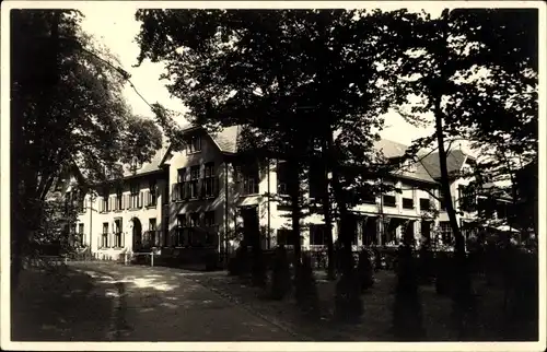 Ak Almen Gelderland, Sanatorium P. W. Janssen Ziekenhuis, Zuidelijke oprit