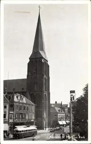 Ak Arnhem Gelderland Niederlande, St. Martinus Kerk, Bus