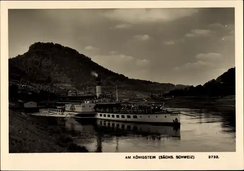 Ak Königstein an der Elbe Sächsische Schweiz, Dampfschiff MS Leipzig, am Königstein