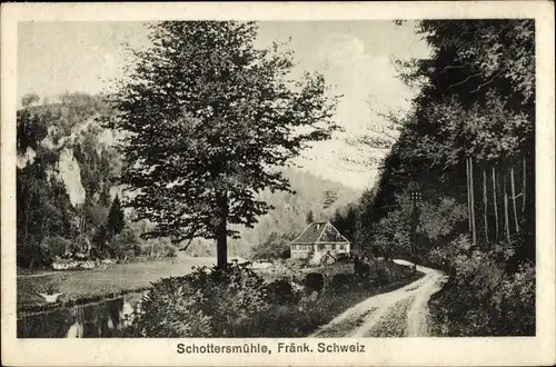 Ak Schottersmühle Wiesenttal Fränkische Schweiz, Weg am Wasser