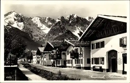 Ak Garmisch Partenkirchen in Oberbayern, Häuser in der Klammstraße, Alpen