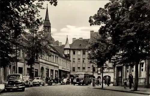 Ak Nauen im Havelland, Ethel Rosenberg Straße, Autos, Bus