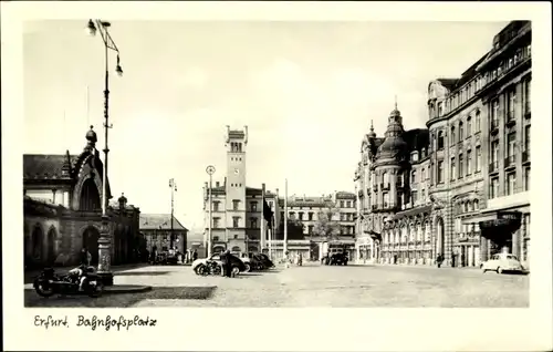 Ak Erfurt in Thüringen, Bahnhofsplatz