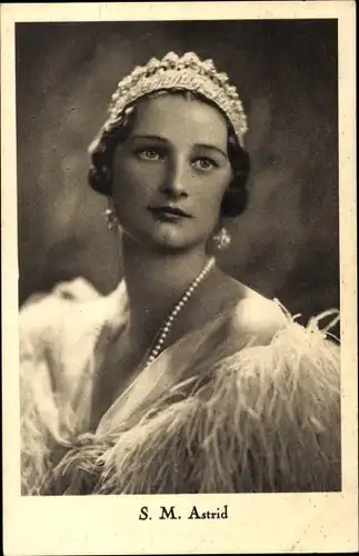 Ak Astrid von Schweden, Königin von Belgien, Portrait