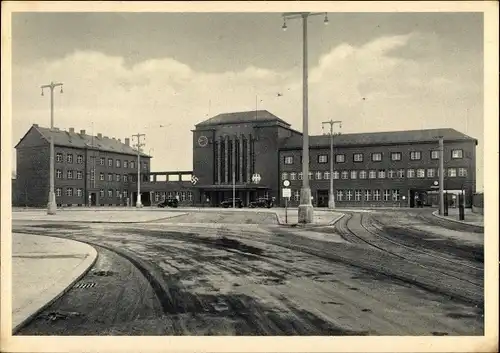 Ak Zwickau in Sachsen, Neuer Bahnhof, Straßenansicht