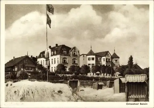 Ak Ostseebad Bansin Heringsdorf auf Usedom, Strand, Flaggen, Strandkörbe