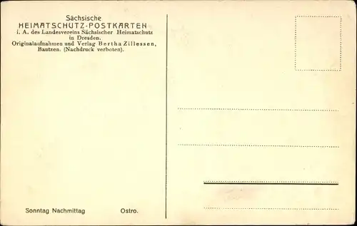 Ak Ostro Panschwitz Kuckau Oberlausitz, Blick in einen Hof, Mann auf Bank und Frauen im Gespräch