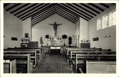 Ak Bornhöved in Holstein, Herz-Jesu-Ansgar-Kirche, Altar, Kirchenbänke