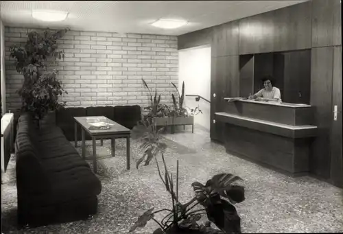 Ak Biesenthal in der Mark, Ferien- und Schulungsheim VEB Kombinat Tiefbau Berlin, Empfang