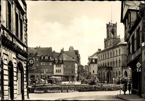 Ak Weimar in Thüringen, Marktplatz mit Rathaus