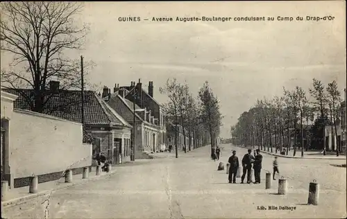 Ak Guînes Pas de Calais, Avenue Auguste Boulanger conduisant au Camp du Drap d'Or