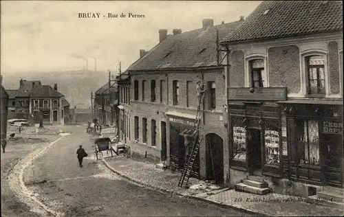 Ak Bruay Pas de Calais, Rue de Pernes