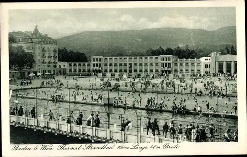 Ak Baden b. Wien Niederösterreich, Thermal Strandbad, Viele Besucher