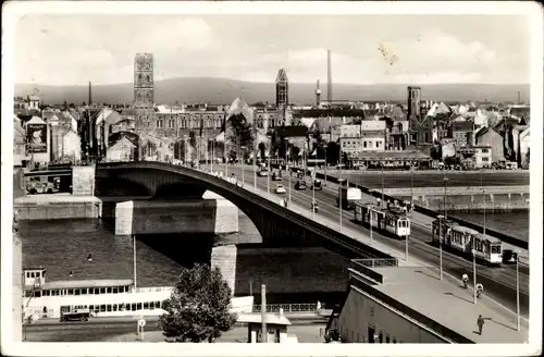 Ak Köln am Rhein, Neue Deutzer Brücke, Straßenbahnen