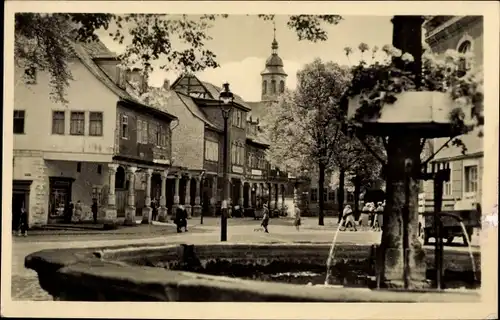 Ak Arnstadt in Thüringen, Am Markt, Brunnen